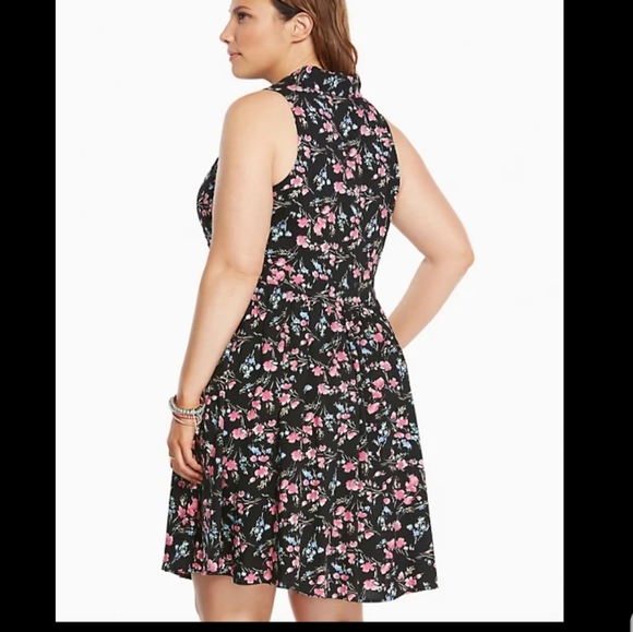 Torrid Romantic Summer NWT button front floral challis sleeveless dress large - Picture 2 of 10